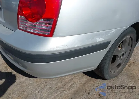 2004 Hyundai Elantra Gls/Gt from USA, damaged, VIN KMHDN46D54U783394